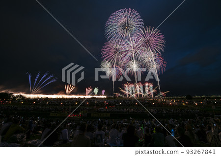 2022 年 8 月 3 日舉行的長岡節煙花節 2022 年 8 月 3 日舉行的長岡節煙花節 93267841