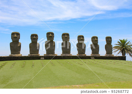 Moai statue in Miyazaki prefecture Moai statue in Miyazaki prefecture 93268772