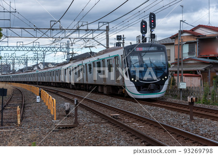Tokyu 6020 series (organization photo) 93269798