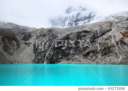 瓦拉斯,徒步之城,拉古納 69,秘魯的未開發地區,南美洲 瓦拉斯,徒步之城,拉古納 69,秘魯的未開發地區,南美洲 93271898