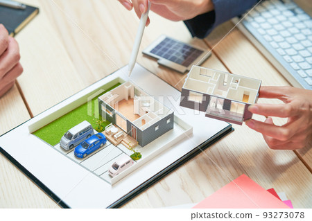 House model 93273078