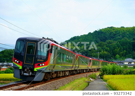 2700系特快南風5車廂運行 93273342