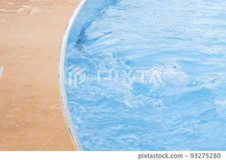 Where the flowing pool water comes out 93275280