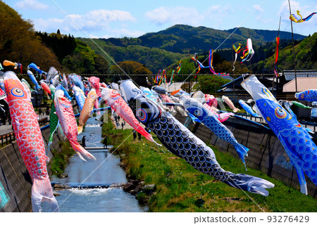 Hokuriku/Oku-Noto/Noto Peninsula/Oyagawa Carp Streamer Festival with 450 Spectacular Carp Streamers/Suzu City, Ishikawa Prefecture Hokuriku/Oku-Noto/Noto Peninsula/Oyagawa Carp Streamer Festival with 450 Spectacular Carp Streamers/Suzu City, Ishikawa Prefecture 93276429