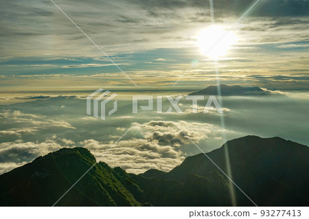 kisokomagatake summit summit sunset sunset nagano central alps july summer superb view kisokomagatake summit summit sunset sunset nagano central alps july summer superb view 93277413
