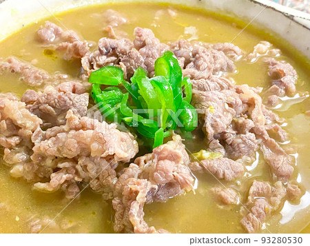 Chinese Sichuan cuisine, hot and sour soup (spicy beef boiled) Chinese Sichuan cuisine, hot and sour soup (spicy beef boiled) 93280530