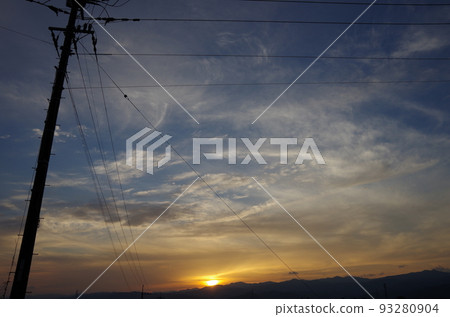 Silhouette of sunset Silhouette of sunset 93280904
