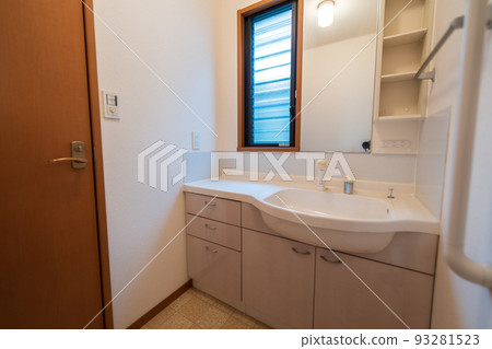 Colorful washroom 93281523