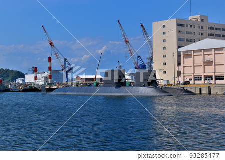 橫須賀海軍港口之旅・兩艘潛艇並排停泊,強大的外觀・神奈川縣橫須賀市 橫須賀海軍港口之旅・兩艘潛艇並排停泊,強大的外觀・神奈川縣橫須賀市 93285477