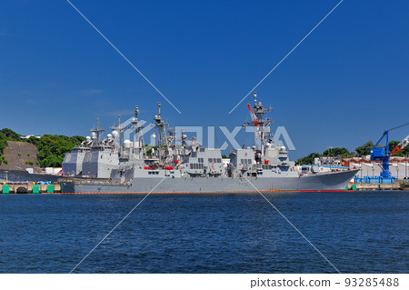橫須賀海軍港口之旅/停靠在碼頭的美國海軍軍艦/神奈川縣橫須賀市 93285488