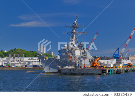 橫須賀海軍港口之旅/停靠在碼頭的美國海軍軍艦/神奈川縣橫須賀市 93285489