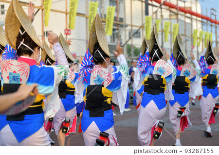 Authentic Tokushima Awa Odori, a famous women's dance dance in the theater Authentic Tokushima Awa Odori, a famous women's dance dance in the theater 93287155