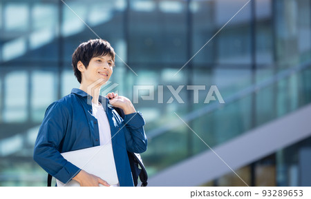 Young male university student Photography cooperation: LINK FOREST 93289653