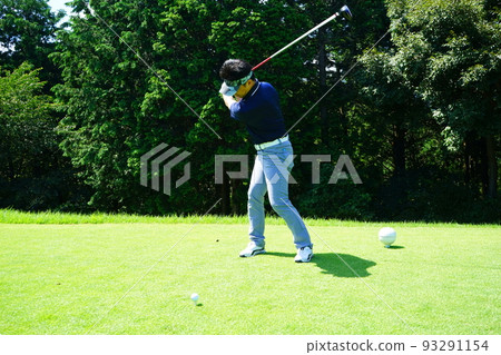 高爾夫打高爾夫球手發球 02 93291154