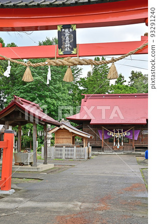 熊野奧輝神社朱紅色鳥居門和禮拜堂青森縣弘前市 熊野奧輝神社朱紅色鳥居門和禮拜堂青森縣弘前市 93291240