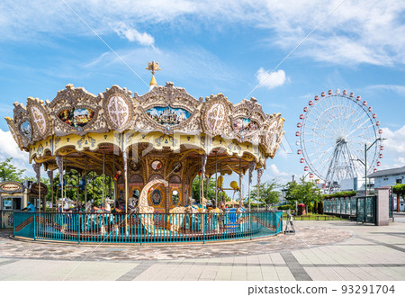 A view of the merry-go-round and Ferris wheel 93291704
