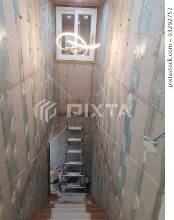 Construction site, wood work, demolition, wall erection, internal facilities 93292752