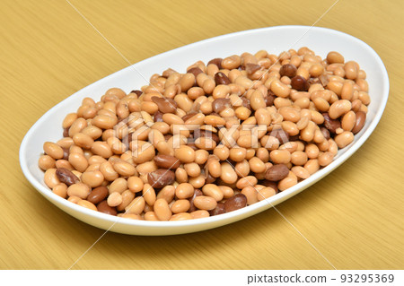 煮黃豆和芸豆 煮黃豆和芸豆 93295369