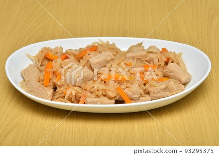Boiled dried daikon radish and koya tofu 93295375