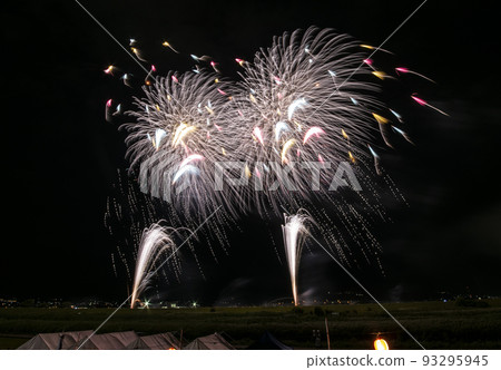 Shin Ming fireworks 93295945