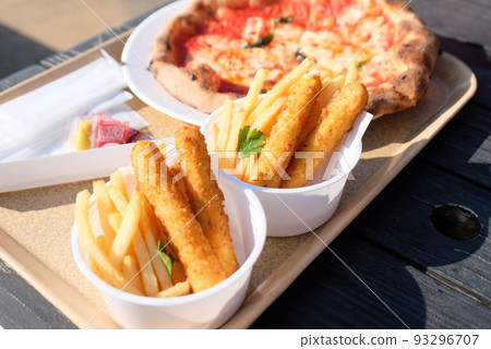 Potatoes and cheese sticks I ate at the theme park Potatoes and cheese sticks I ate at the theme park 93296707