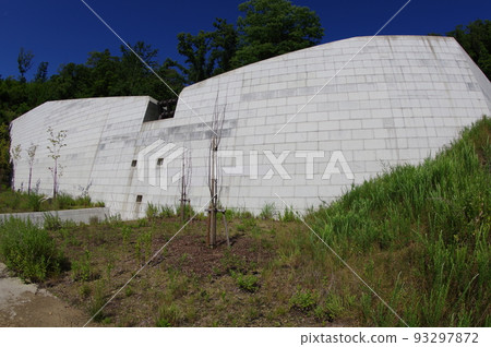 信州池田町防蝕設施 Shibutami防蝕水壩 建在小型沖積扇上的獨特形狀的水壩 93297872