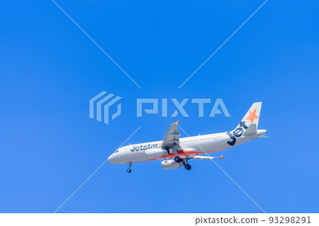 "Airplane" Airbus Airbus A320 (A320ceo Family) "Airplane" Airbus Airbus A320 (A320ceo Family) 93298291