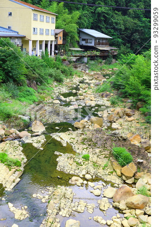 Shiriyaki Onsenkyo和Nagasasasougo川[群馬縣吾妻郡中之城入山] 93299059