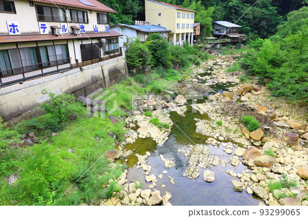 Shiriyaki Onsenkyo和Nagasasasougo川[群馬縣吾妻郡中之城入山] 93299065