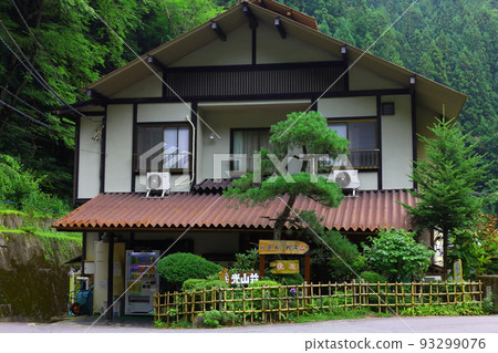Shiriyaki Onsenkyo和Nagasasasougo川[群馬縣吾妻郡中之城入山] 93299076