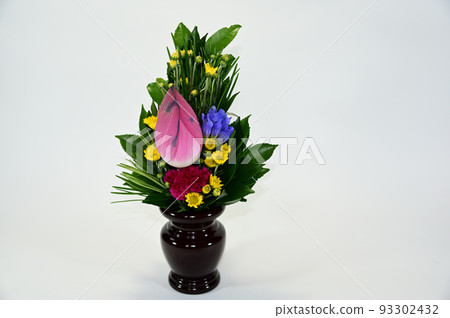 Obon altar flowers 93302432