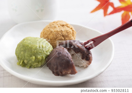 Bite-size Ohagi (three colors) Bite-size Ohagi (three colors) 93302811