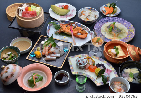 Image of Japanese cuisine served at a restaurant 93304762