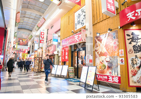 [大阪府] 12月週末的曾根崎大初天神通商店街 93305583