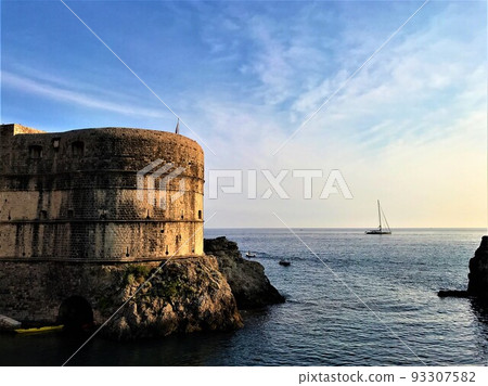 Dubrovnik, a fortress on the Adriatic Sea 93307582