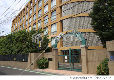 Shukutoku Yono High School 93307686