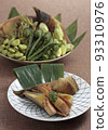 Grilled bamboo shoots and spring wild vegetables 93310976