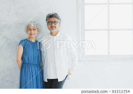 白髮眼鏡夫婦 白髮眼鏡夫婦 93311754