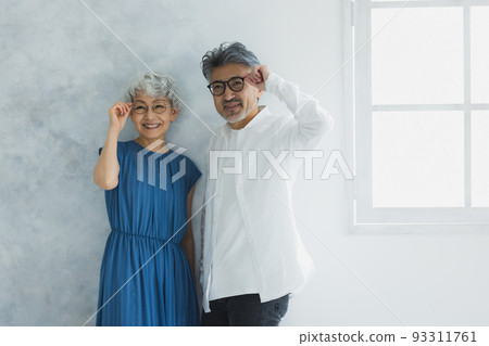 gray hair glasses couple gray hair glasses couple 93311761