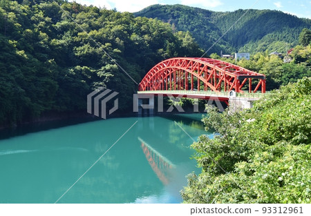 東京奧多摩湖峰谷橋 東京奧多摩湖峰谷橋 93312961
