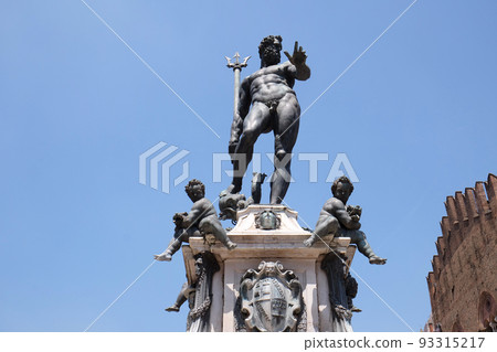 Fountain of Neptune in Bologna, Italy Fountain of Neptune in Bologna, Italy 93315217