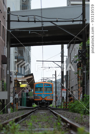 Nagareyama Railway Series 5000 train departing from "Koya Station" in the housing complex_photographed on July 16, 2022 93319559