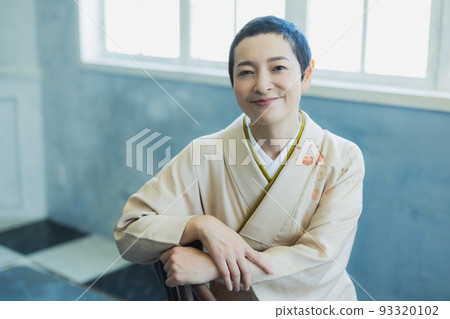 Beige Homongi Kimono 93320102