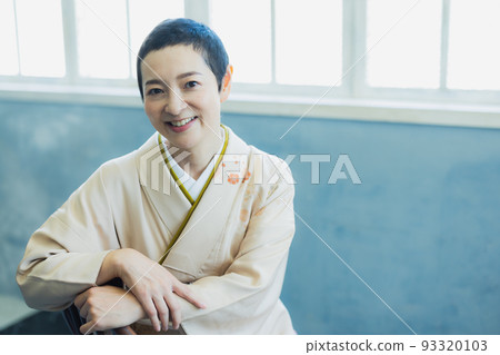 Beige Homongi Kimono 93320103