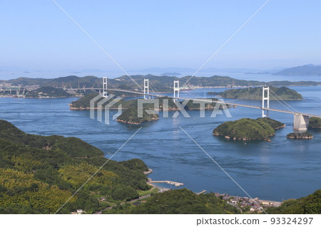 Kurushima Kaikyo Bridge: Shimanami Kaido (Yoshiumi-cho, Imabari City, Ehime Prefecture) 93324297