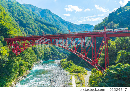 Unazuki Onsen, Toyama Prefecture Kurobe Gorge Railway Shinyamabiko Bridge over the Kurobe River Unazuki Onsen, Toyama Prefecture Kurobe Gorge Railway Shinyamabiko Bridge over the Kurobe River 93324847