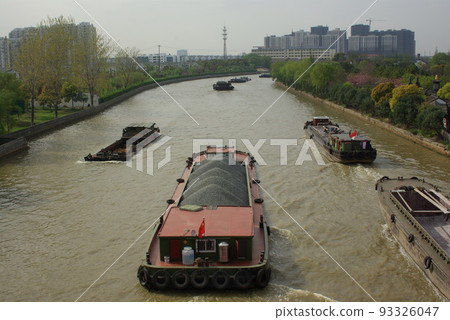中國蘇州 有運河的風景 一條貫穿長江下游大城市的運河，也被稱為東方威尼斯 93326047