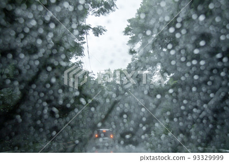 Guerrilla heavy rain image while driving 93329999