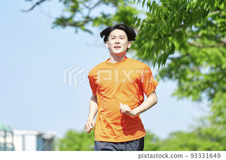 跑在外面的人 93331649