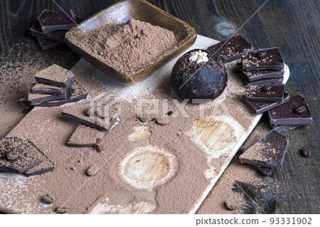 Cake potato made of cocoa and sugar with butter Cake potato made of cocoa and sugar with butter 93331902